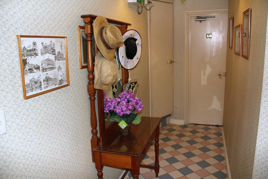 Annie'S Shandon Inn Brisbane Bagian luar foto
