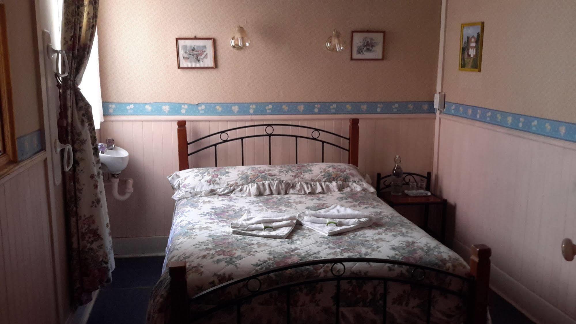 Annie'S Shandon Inn Brisbane Bagian luar foto