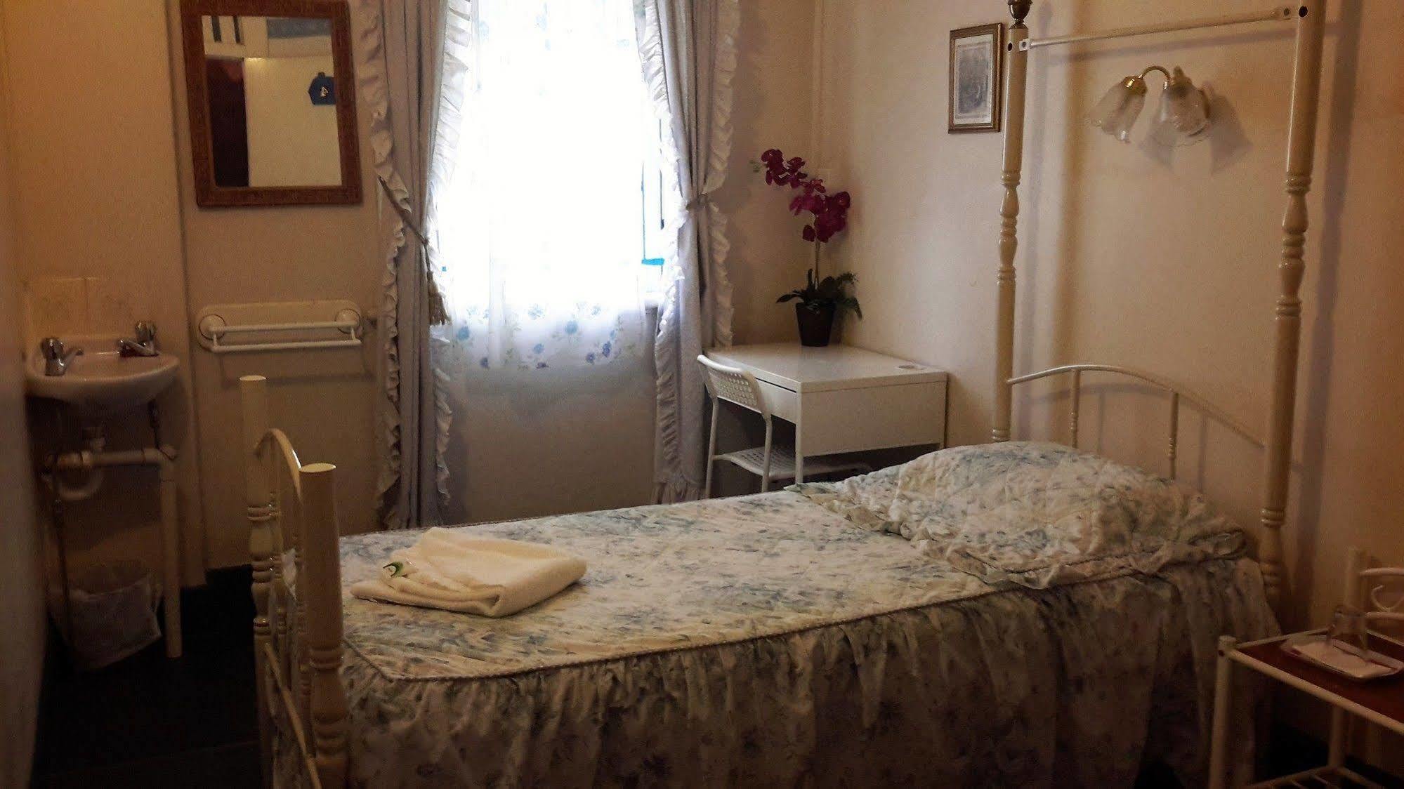Annie'S Shandon Inn Brisbane Bagian luar foto
